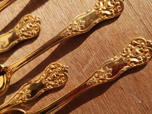 Napoleon III silver-gilt box: 12 spoons +1 pair of tongs + tea strainer + spoon Guillot 19th century goldsmiths