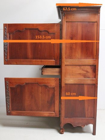 Cabinet en Merisier Roux de style Louis XV, région Vendée - 1ère partie XIXe