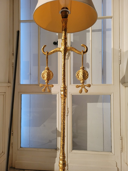 Lampadaire en métal doré signé Nicolas de Waël pour Fondica.