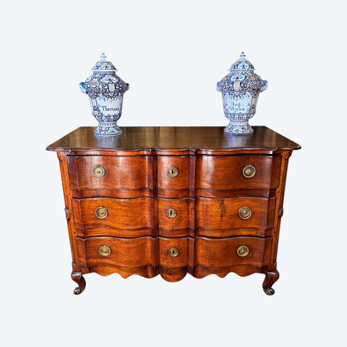 Commode Arbalète En Noyer 18 Eme Louis XV