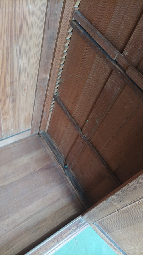 Großer Pariser Schrank aus Kiefernholz