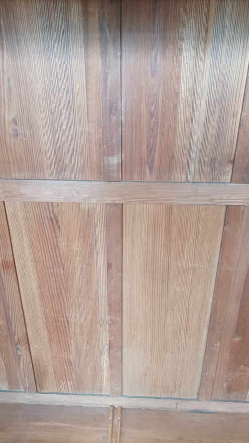 Großer Pariser Schrank aus Kiefernholz