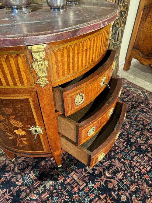 Cassettiera a mezza luna Luigi XVI in intarsio 19 Eme