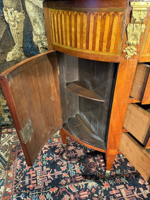Cassettiera a mezza luna Luigi XVI in intarsio 19 Eme