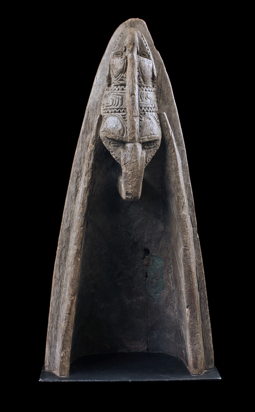 Dugout canoe, tribal art, oceanic art, sculpture, pacific art, Oceania, Melanesia