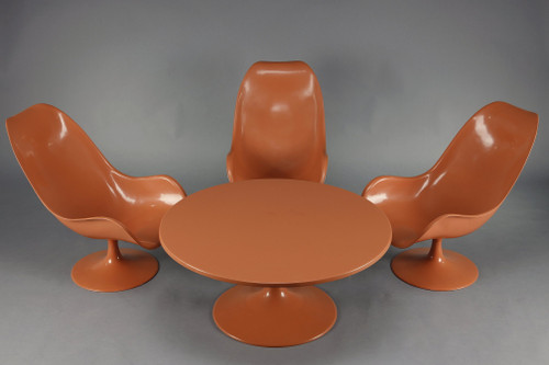 Ensemble de salon des années 1970 : chaises tulipes et table basse