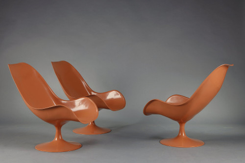Ensemble de salon des années 1970 : chaises tulipes et table basse