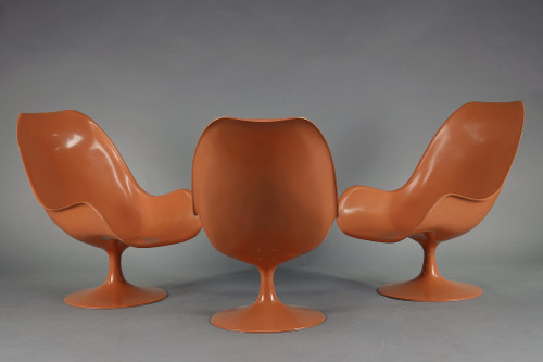 Ensemble de salon des années 1970 : chaises tulipes et table basse