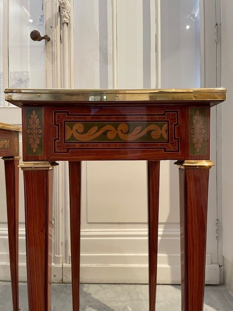 2 Small tables in marquetry of noble woods stamped J.P Dusautoy