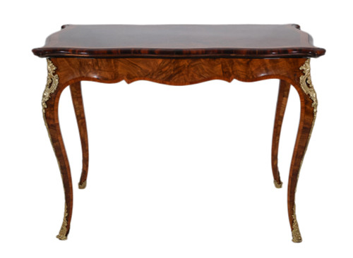 Table à jeux en ronce de noyer Edwards et Roberts circa 1890