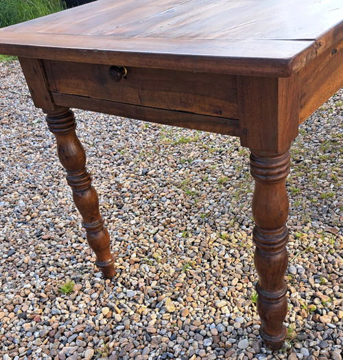 table de ferme ou pour cuisine en noyer blond massif fin 19ème