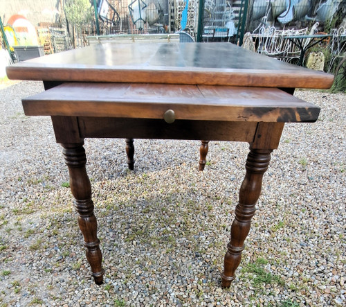 table de ferme ou pour cuisine en noyer blond massif fin 19ème
