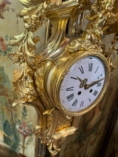 GILDED BRONZE WALL LAMP IN THE LOUIS XV STYLE