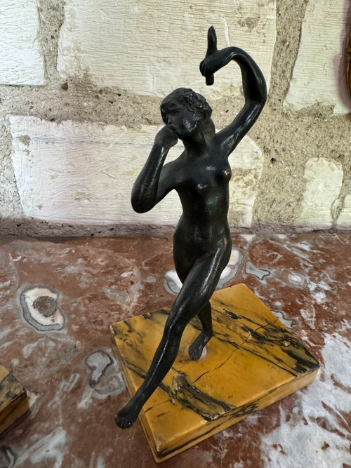 PAIR OF ANTIQUE BRONZE FIGURES