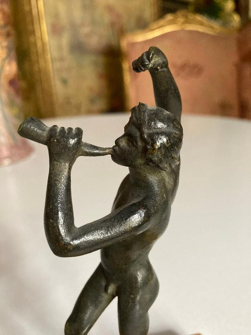 PAIR OF ANTIQUE BRONZE FIGURES