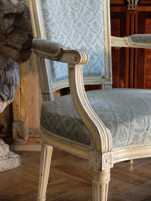 Paar lackierte Sessel aus der Louis-XVI-Zeit