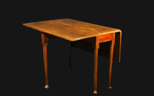 Mahogany folding table  Late 18th century early 19th century  Transition style 