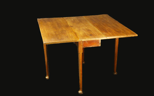 Mahogany folding table  Late 18th century early 19th century  Transition style 