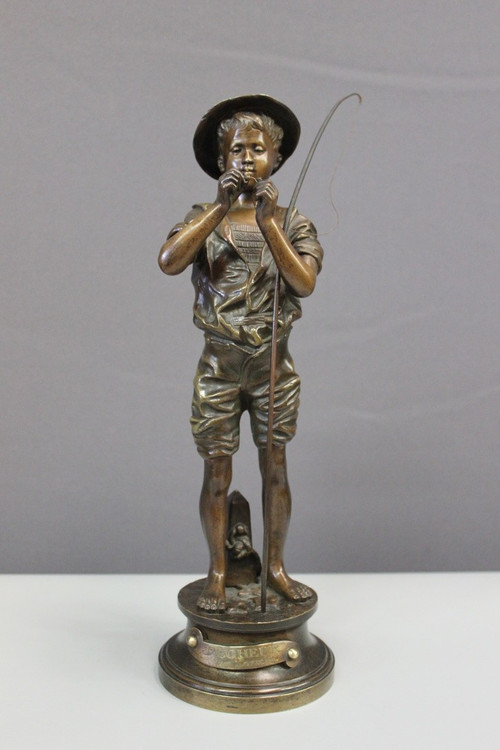 Bronze by Lavergne depicting a fisherman, circa 1900