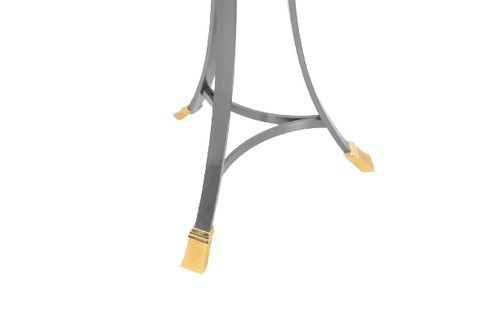 Guéridon « Canabas » en cuir patiné, acier, et laiton doré. Contemporain. LS59502209H