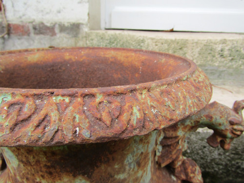 Pair of basins