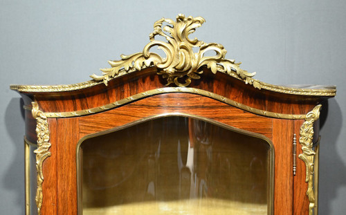 Vetrina in palissandro, periodo Napoleone III, stile Luigi XV/Luigi XVI - metà del XIX secolo