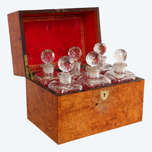 Mobile da liquore Impero di restauro in radica e cristallo Le Creusot, interno in marocchino rosso