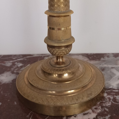 Frankreich, Restaurationszeit - großer Kerzenhalter, Flambeau à l'ormoulu