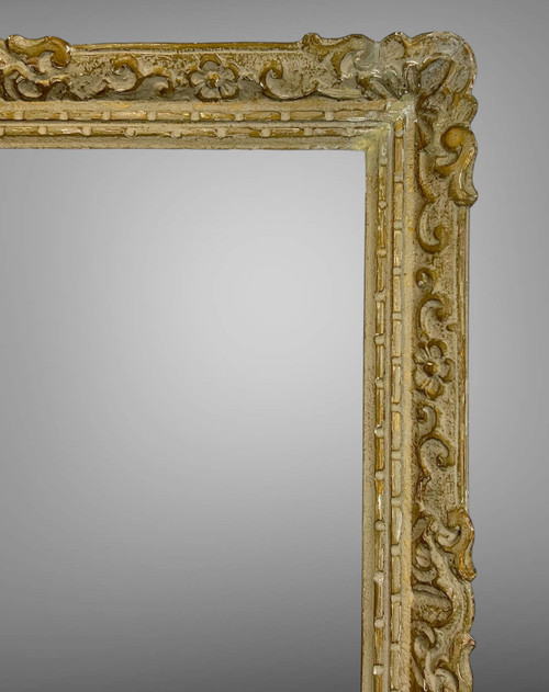 CADRE ANCIEN MONTPARNASSE EN BOIS SCULPTÉ PATINÉ POUR PEINTURE 60 CM X 51 CM