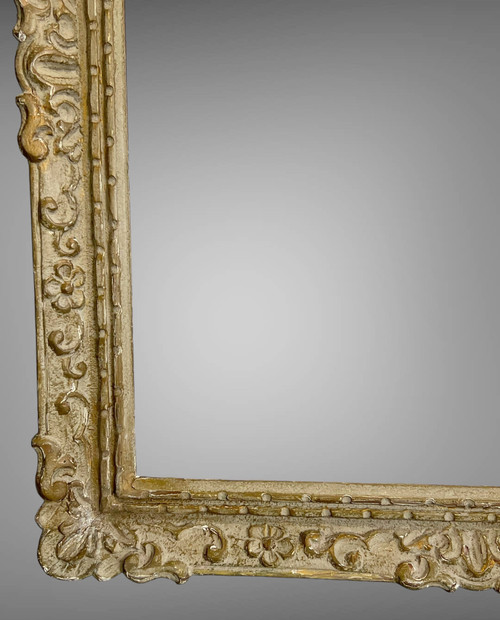 CADRE ANCIEN MONTPARNASSE EN BOIS SCULPTÉ PATINÉ POUR PEINTURE 60 CM X 51 CM