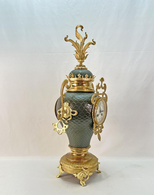 Large Art Nouveau gilt bronze "vase" clock 66 cm