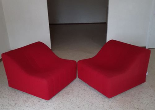 Pair of Chromatic model low chairs by Kwok Hoi Chan, for Steiner in unique pieces