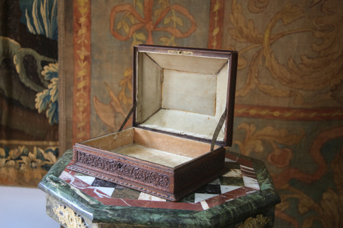 Armorial box in the style of Bagard, 18th century