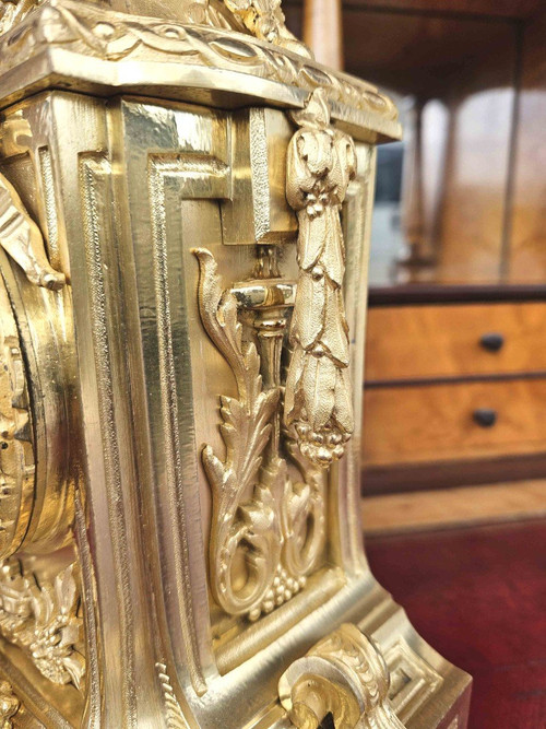 Louis XVI Borne Clock In Gilt Bronze