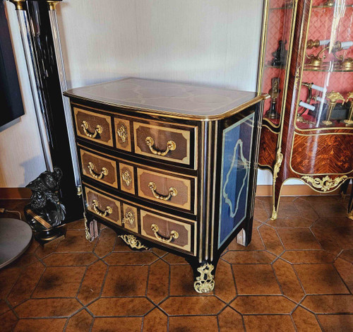 Petite Commode cintrée St Louis XIV Maison Jansen