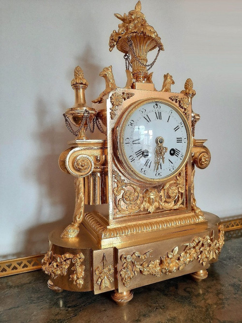 Pendule En Bronze XIXe Ciselé Et Doré Au Mercure