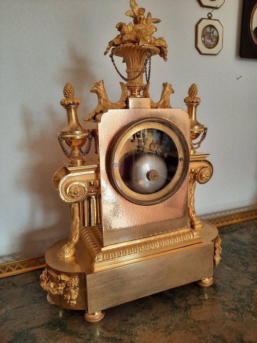 Pendule En Bronze XIXe Ciselé Et Doré Au Mercure