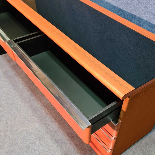 Commode Gainée De Cuir à Plateau En Opaline 70's