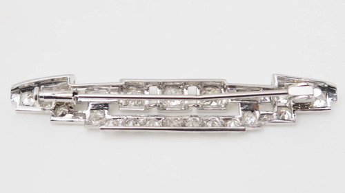 Spilla Art Déco in platino e diamanti