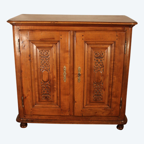 Small 18th century walnut sideboard