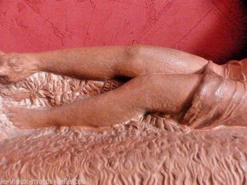 Scultura in terracotta Odalisca con capre di Georges GORI (XIX-XX)