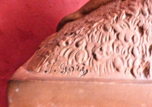 Scultura in terracotta Odalisca con capre di Georges GORI (XIX-XX)