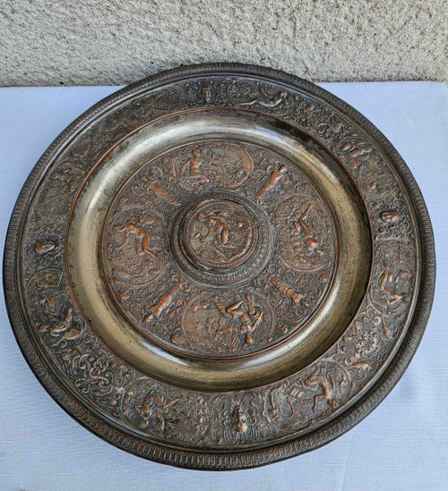 Briot François (1550-1616) tray, original in the Louvre