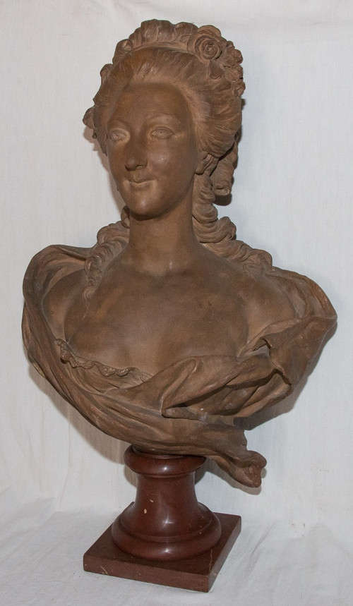 Busto in terracotta di Maria Antonietta B Feinberg, fine del XIX secolo