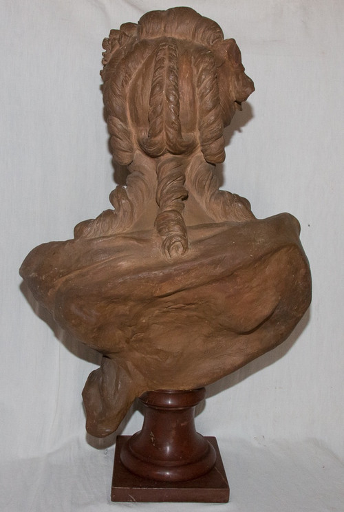 Busto in terracotta di Maria Antonietta B Feinberg, fine del XIX secolo