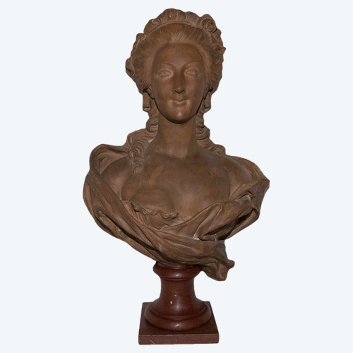 Busto in terracotta di Maria Antonietta B Feinberg, fine del XIX secolo
