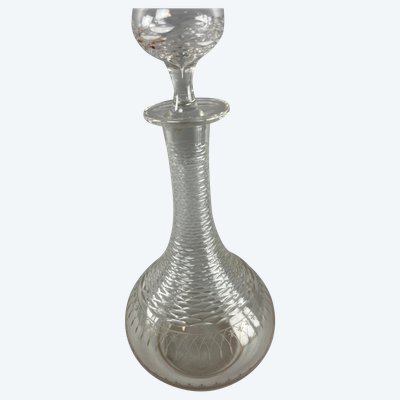 Crystal carafe with fish scale decoration