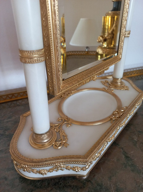 Louis XVI Psyche In Gilt Bronze And Carrara Marble Late 19th Century