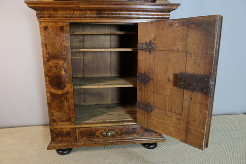 Buffet due corpi fine 17 inizio 18