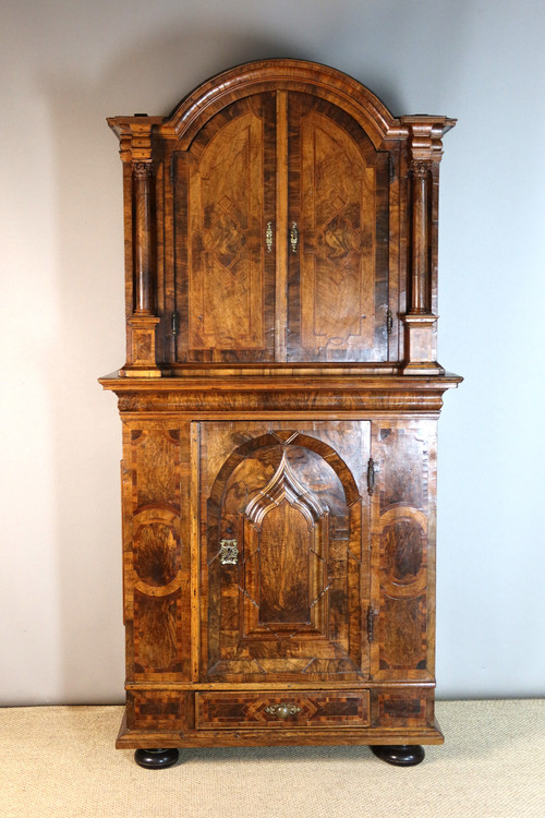 Buffet due corpi fine 17 inizio 18